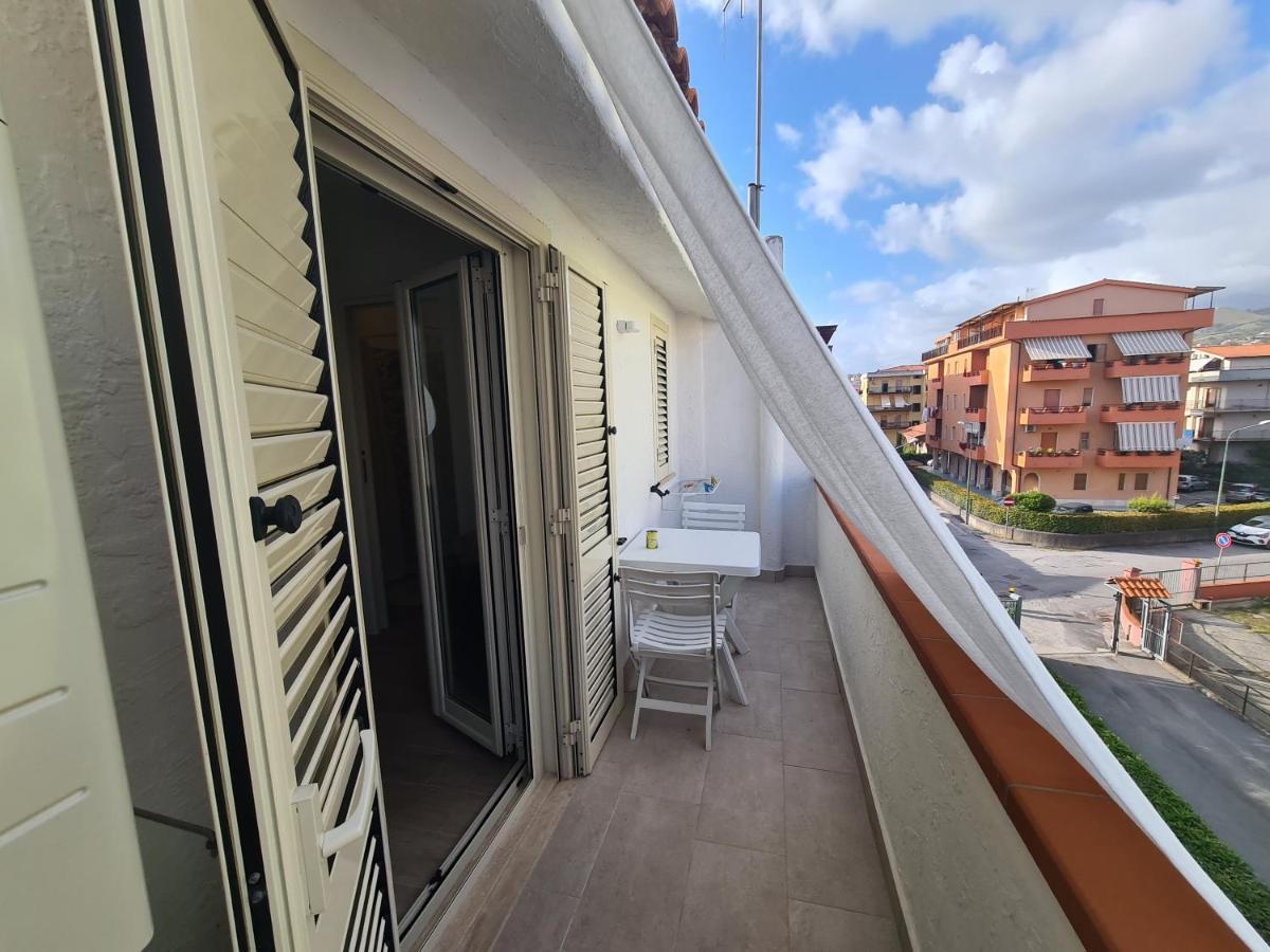 B&B Al Quadrato Scalea Exteriör bild